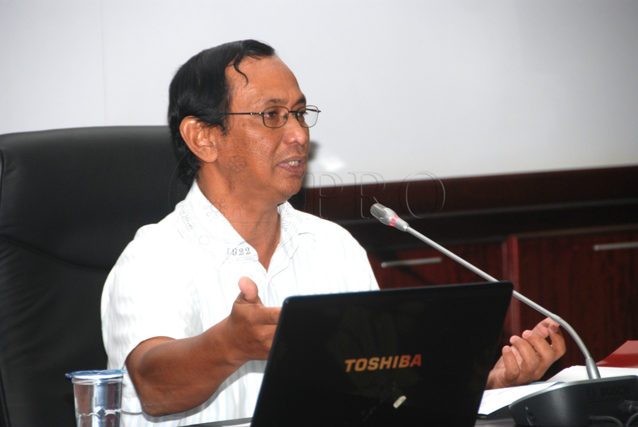 PRO 12 118 sastera DSC 5633